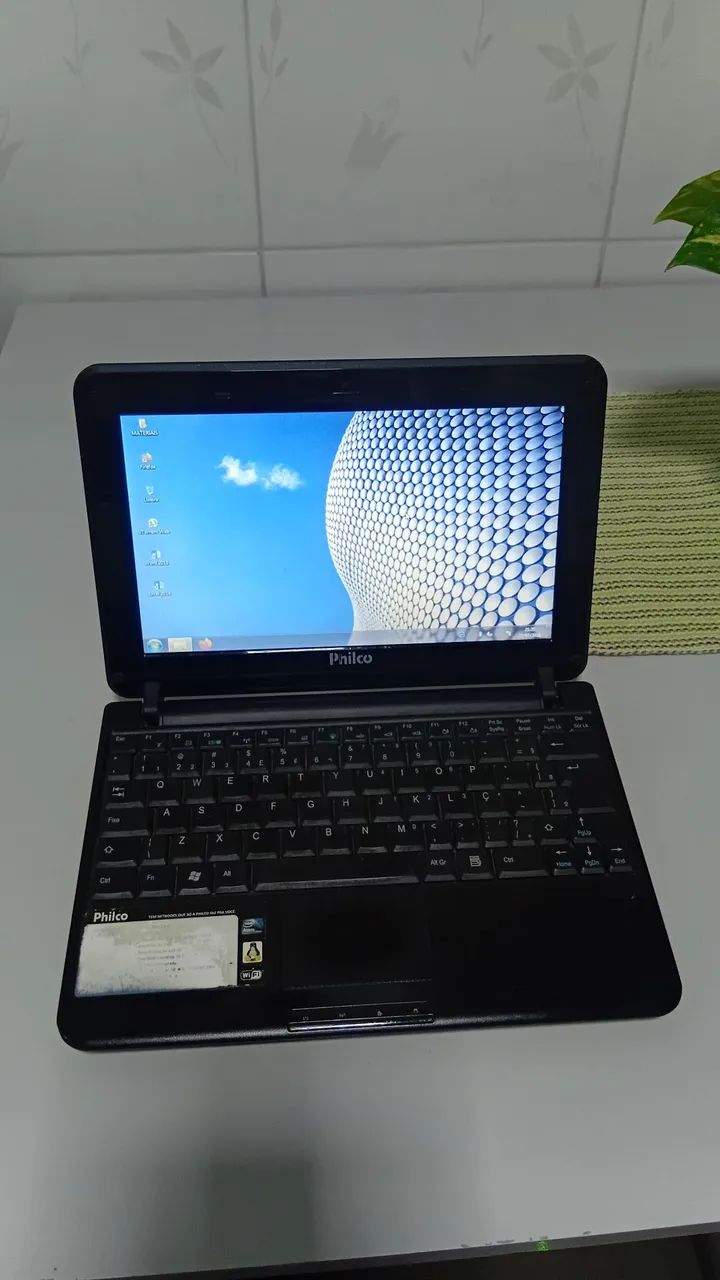 Netbook Philco 10'' em ótimo estado 