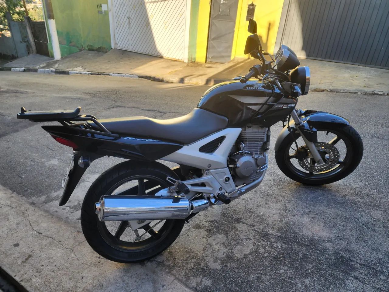 Cbx 250 twiste  - Foto 4