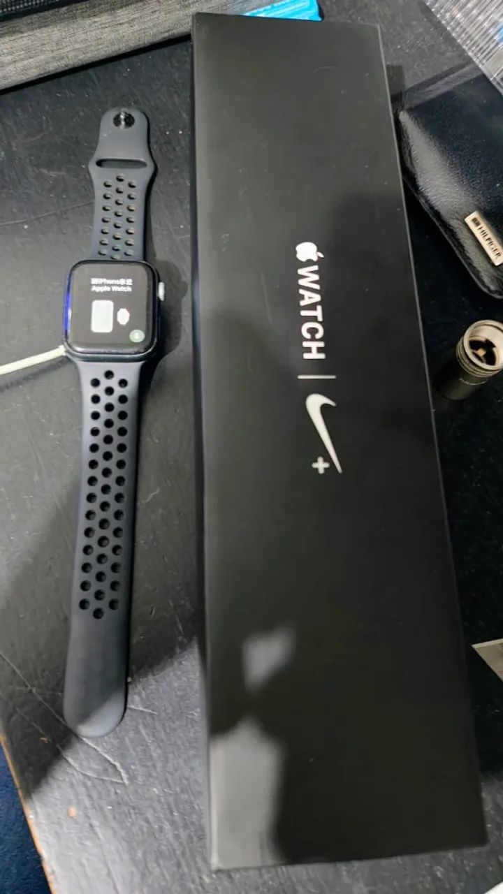 Apple Watch 4 Nike Series Usado