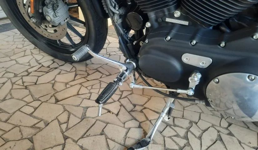 Harley Davidson Xl 883 Iron 2010 - Foto 4
