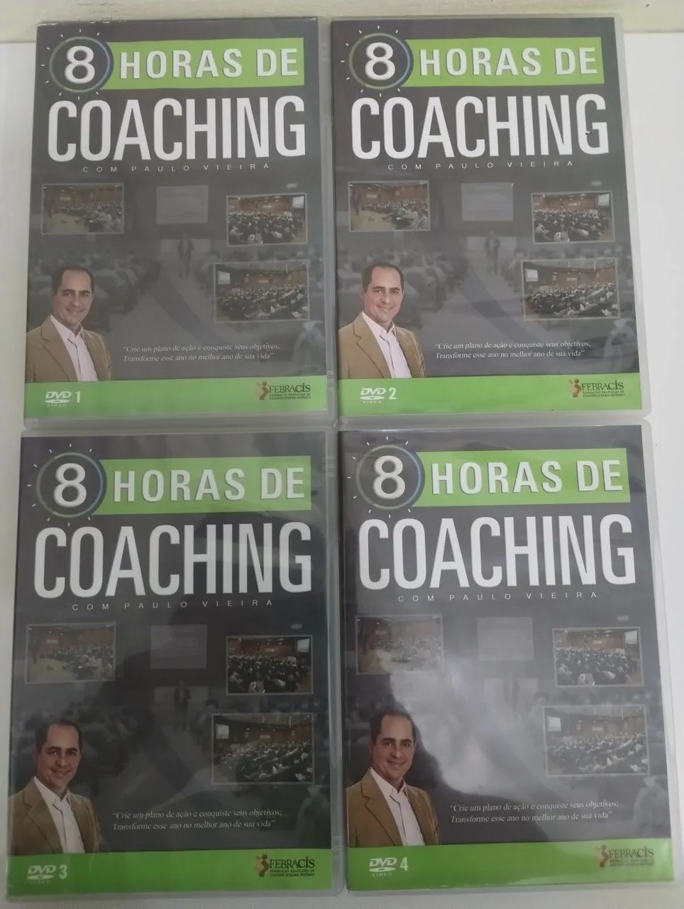 Lote com 33 DVDs e CDs originais do Coaching Paulo Vieira. - Foto 2