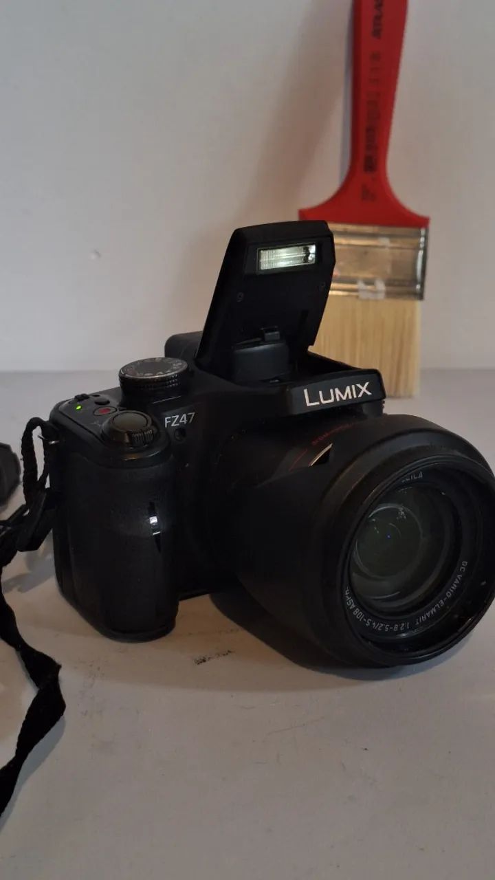Câmera Lumix Panasonic FZ47