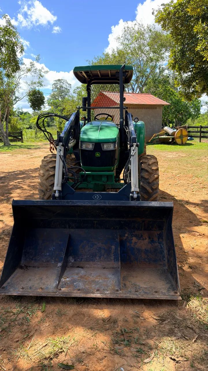 VENDO TRATOR JOHN DEERE 5080E - Foto 4