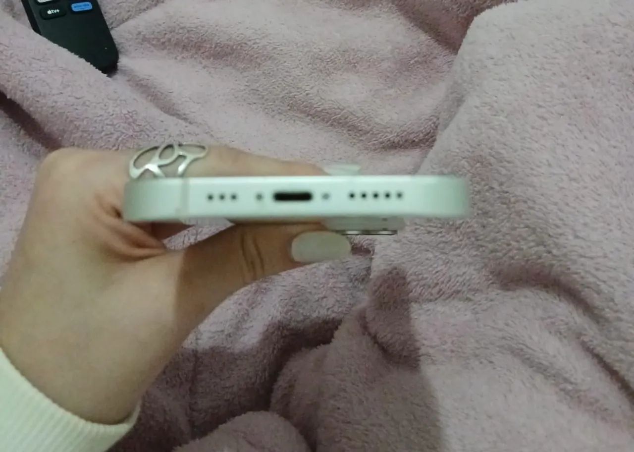 iPhone 14 branco. 128gb  - Foto 4