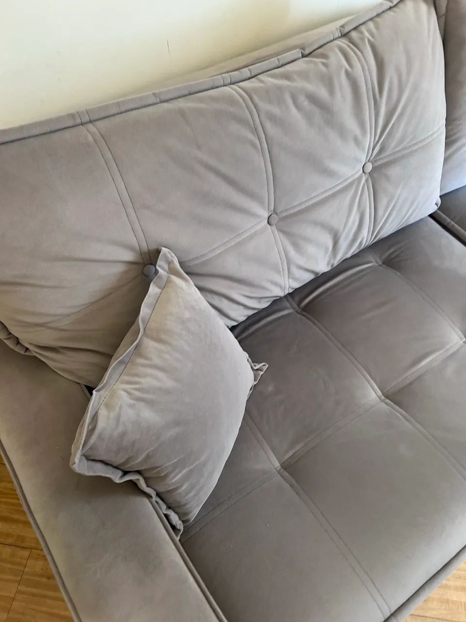 Sofá-Cama Suede Cinza 4 Lugares - 2,30m - Foto 4