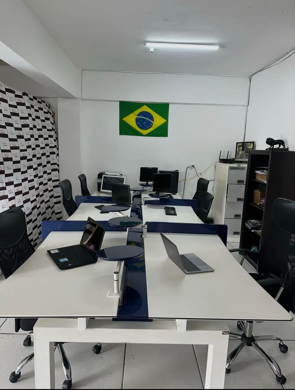 Mesa de trabalho - Foto 5
