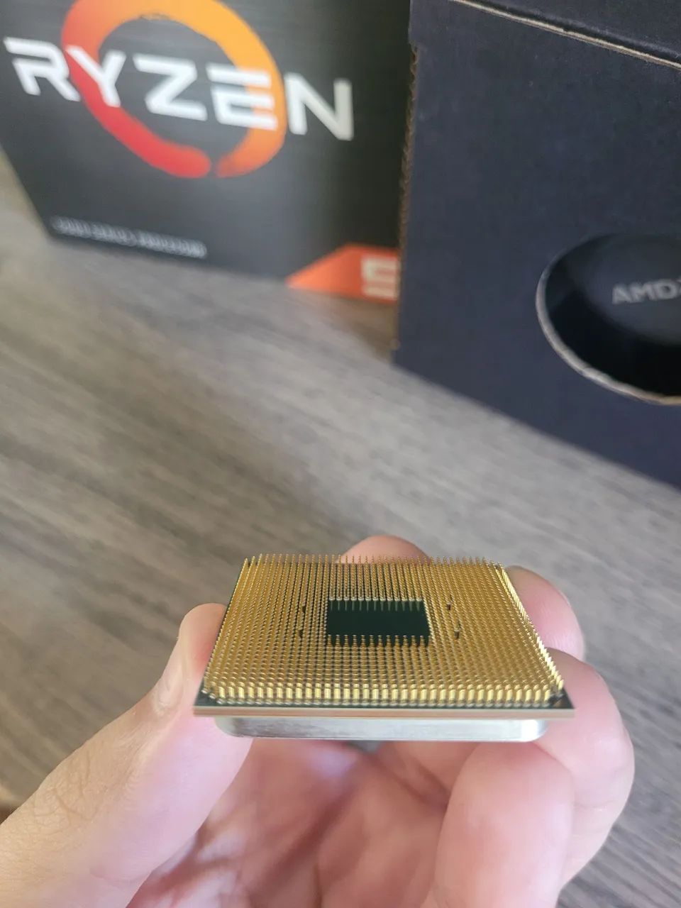 RYZEN 5600X ( COM CAIXA E COOLER) - Foto 2