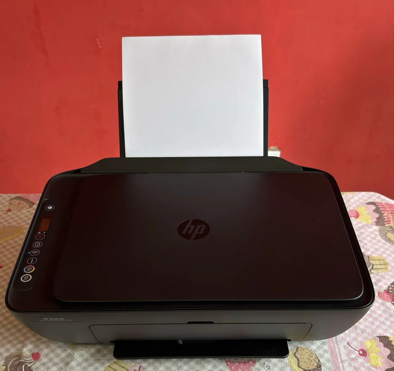 Impressora HP DeskJet 2774 Wi-Fi + 300 Folhas Sulfite - Estado Nova - Foto 2