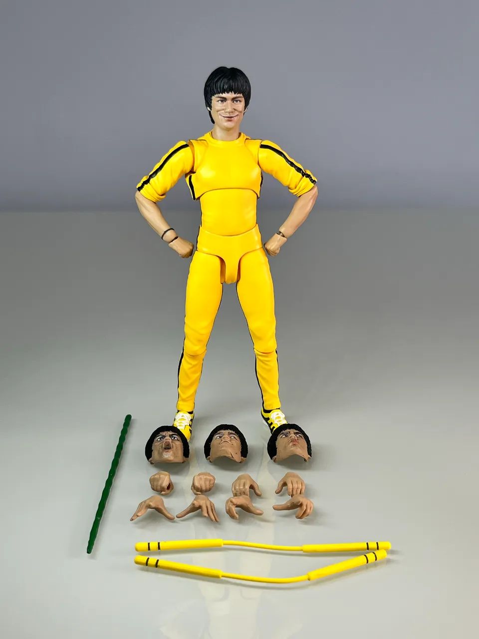 Bruce Lee S H Figuarts (ORIGINAL) Tamashii Bandai - Foto 2
