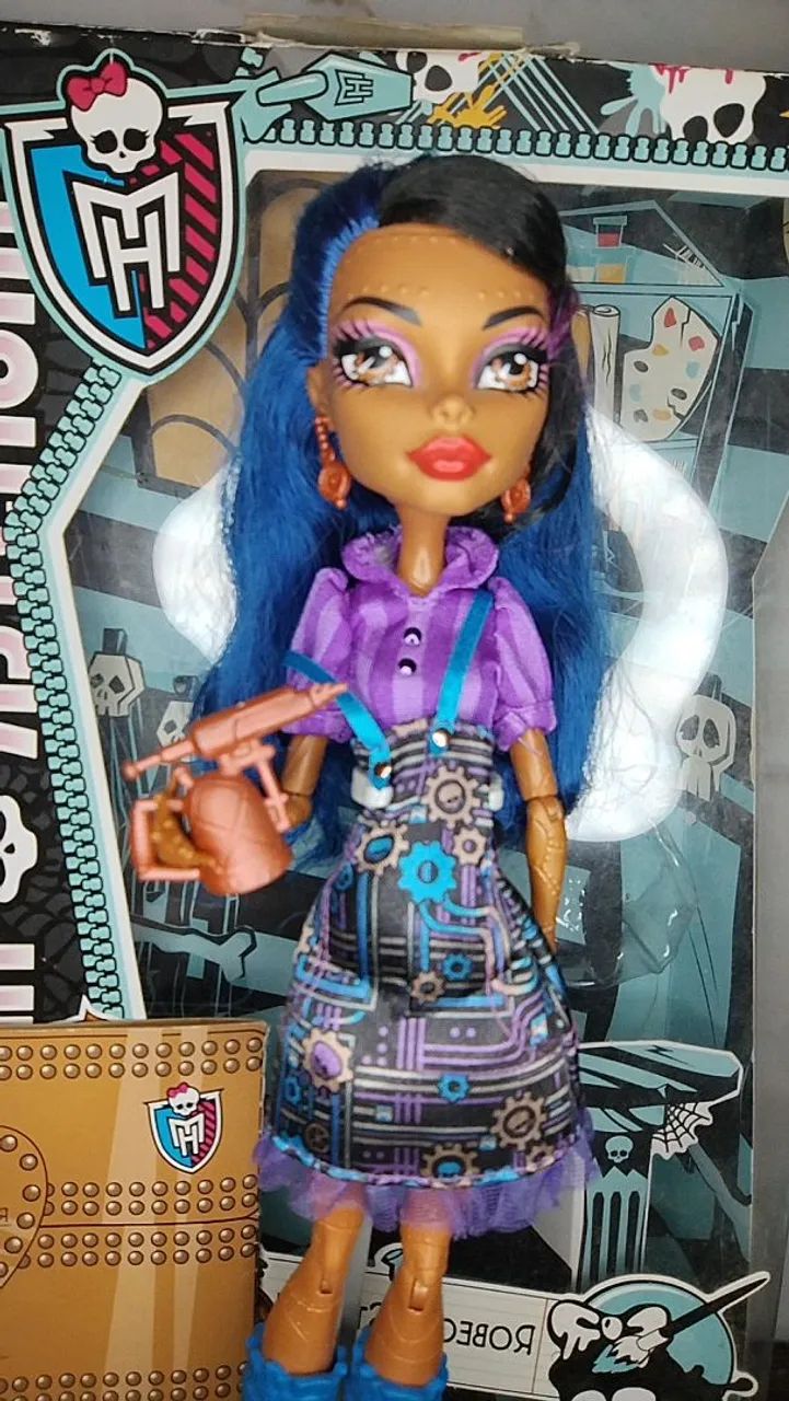 Boneca Monster High Robecca Steam Art Class - Foto 3