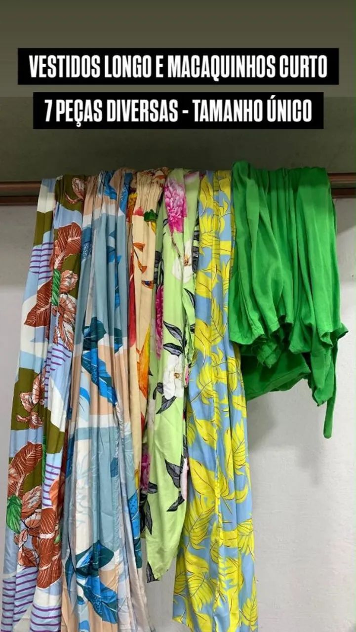 Roupas e vitrine 