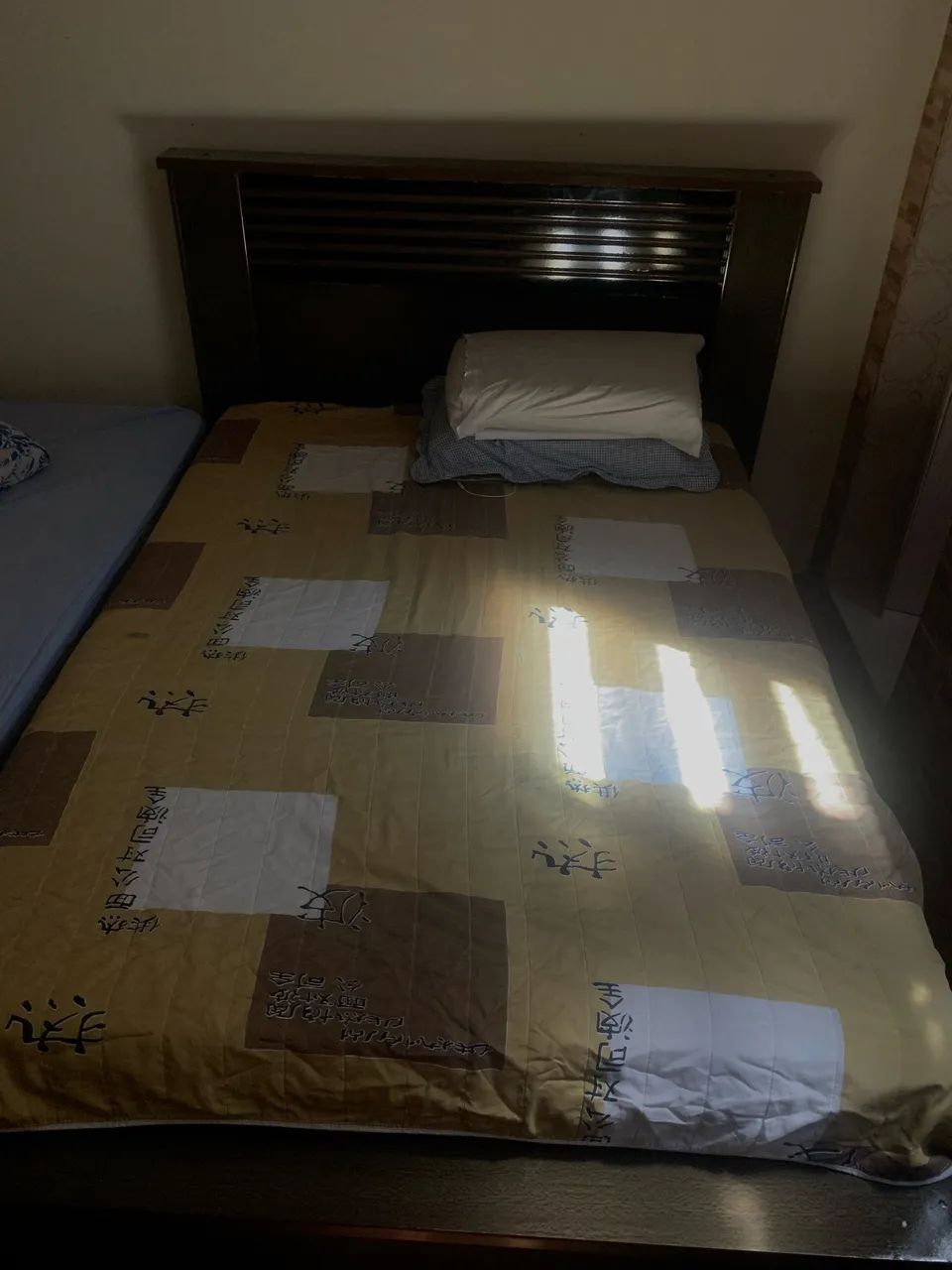 Cama de Casal em Madeira + Colchão | Muito Conservada - Foto 2