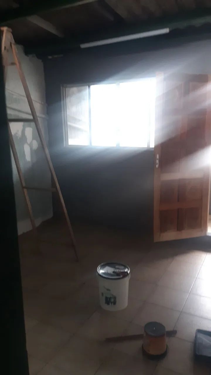 ALUGO CASA.