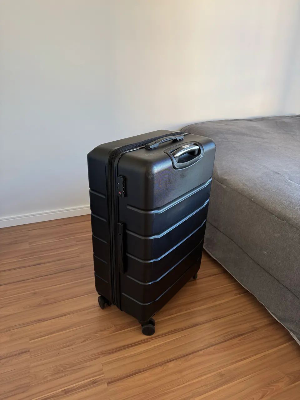 Mala 23kg - Grande - Com travas