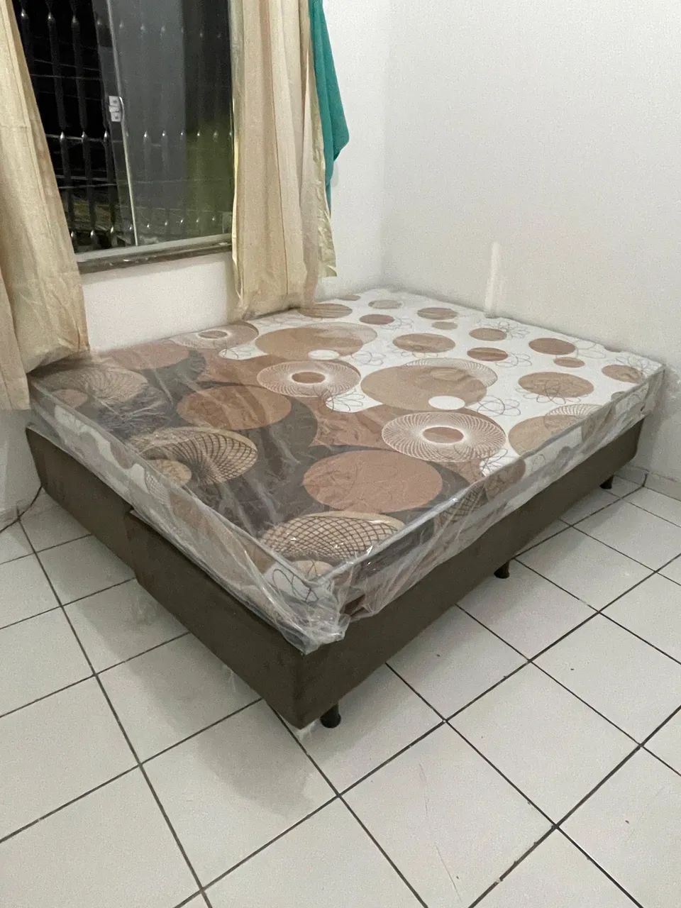Cama  queen size de molhas ensacadas  - Foto 2