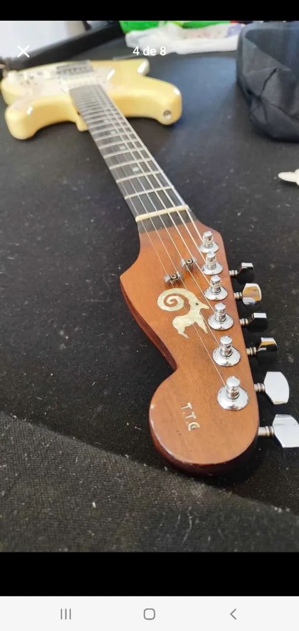 Guitarra Squier com braço Kaiser  - Foto 3