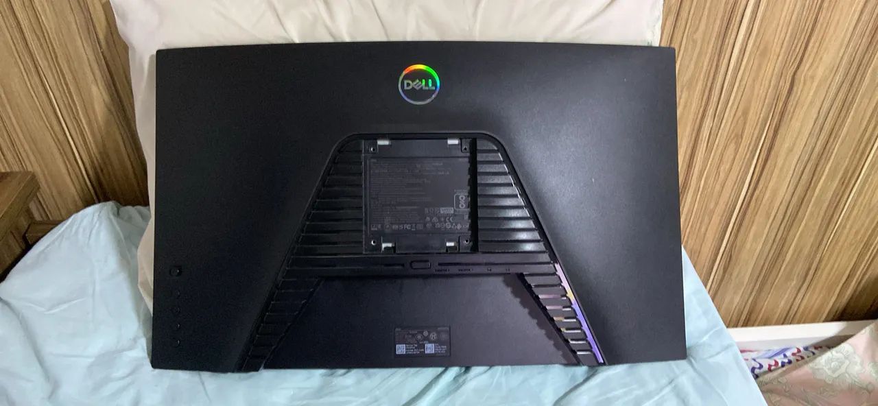 Monitor Dell curvo 27pol 144hz com tela quebrada - Foto 3