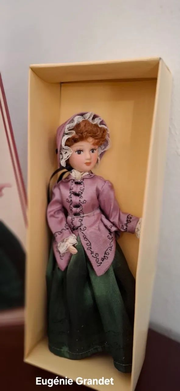 Boneca damas da epoca 