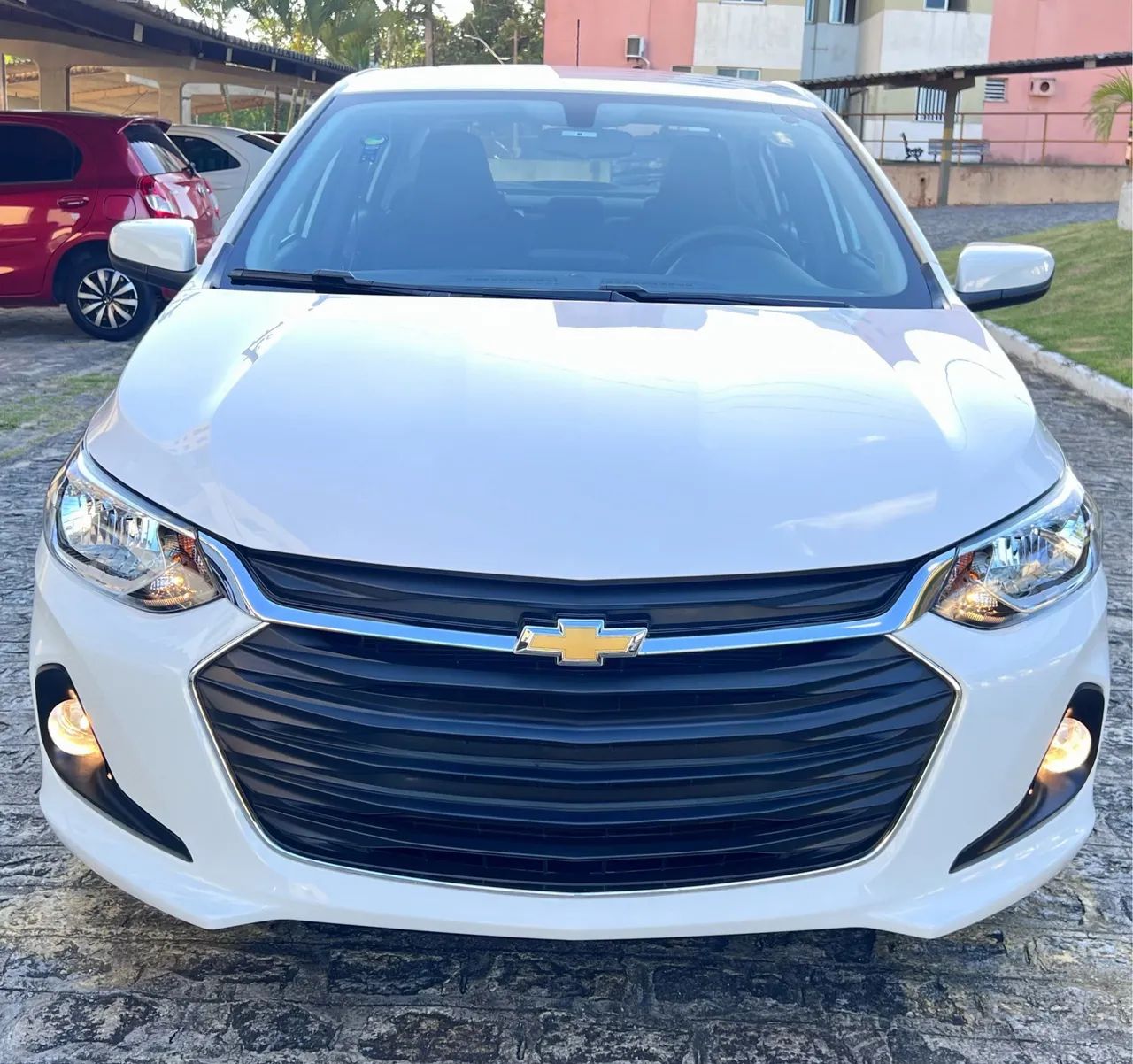Chevrolet Onix Plus LT 1.0 12V Flex Mec. 4P 2023 - Foto 2