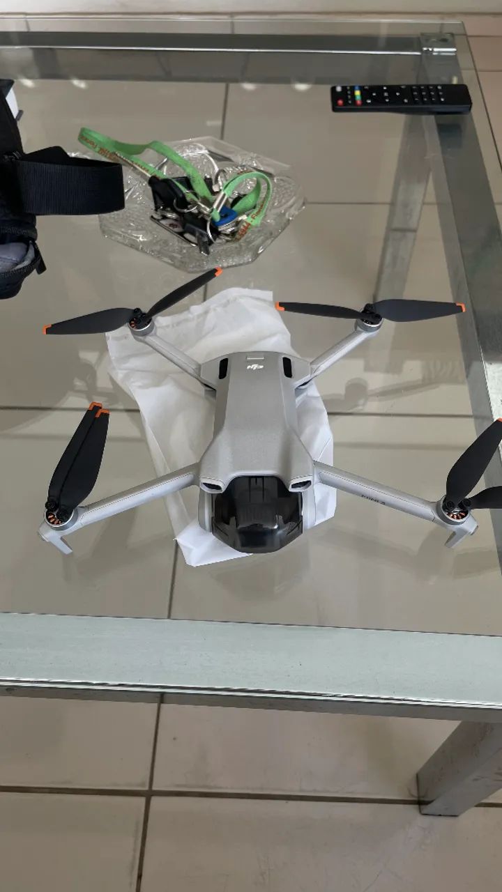 DJI Mini 3 com caixa e mochila - 25 ciclos  - Foto 3