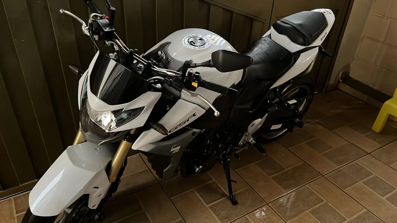 GSR-750 impecável!!! - Foto 4