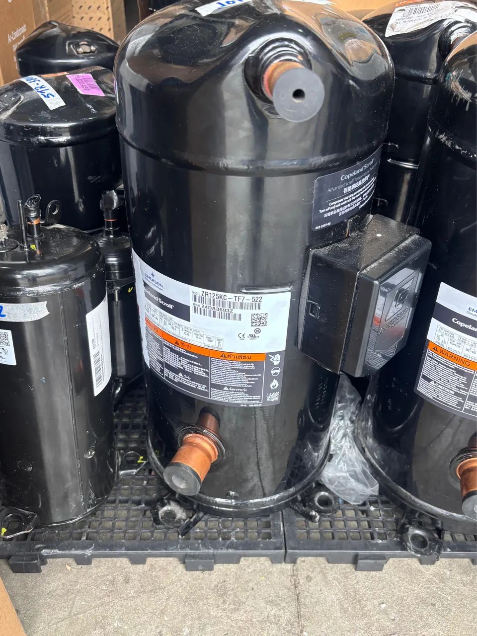 Compressor Emerson 10TR 380V R22 - Foto 2