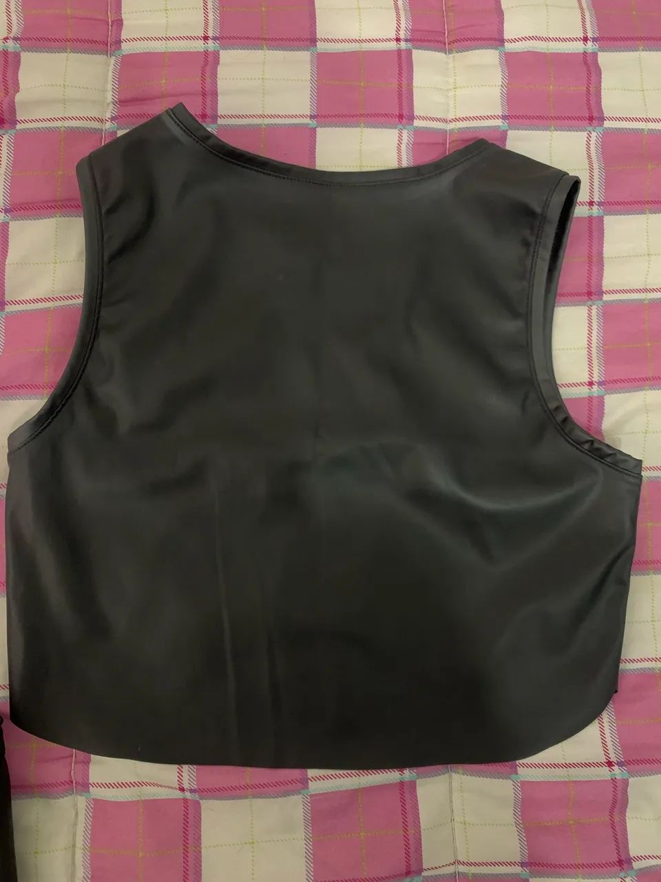 Conjunto de couro - Saia e Cropped - Foto 4