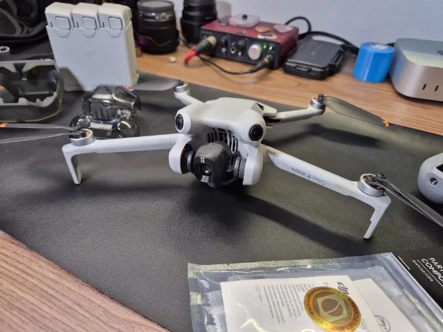 Dji Mini 4 Pro Flymore Combo 3 baterias e controle com Tela - Foto 2