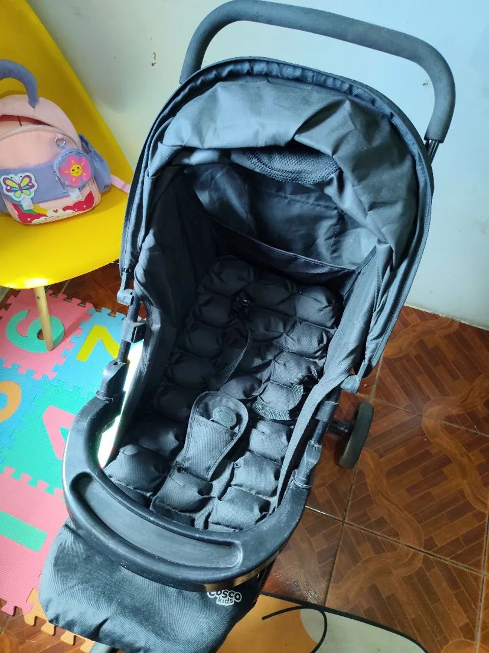 Carrinho de bebê + bebê conforto COSCO em estado de novo  - Foto 2