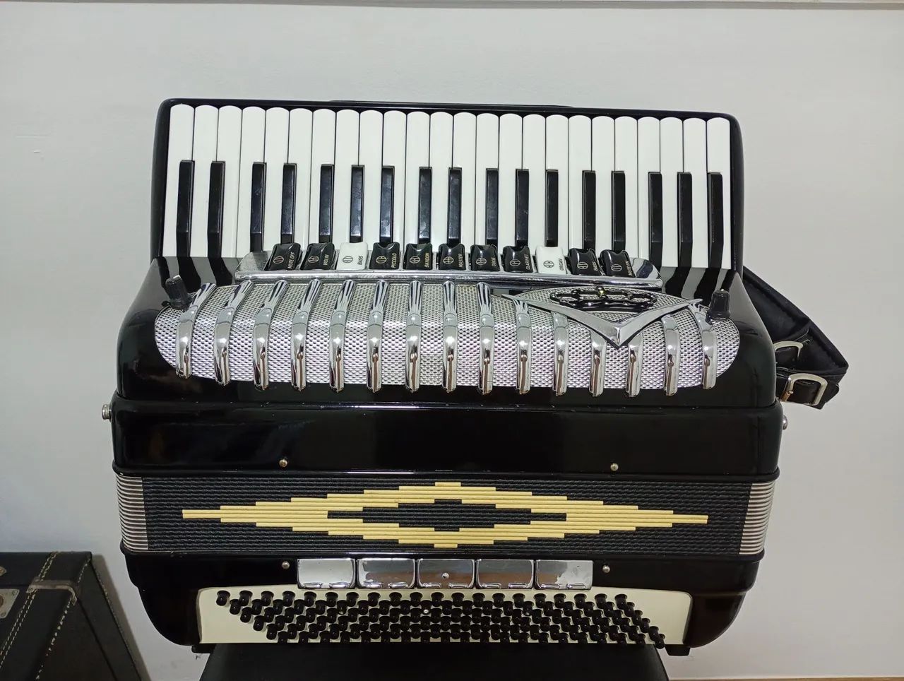 VENDO ACORDEON ITALIANA CROW  - Foto 2