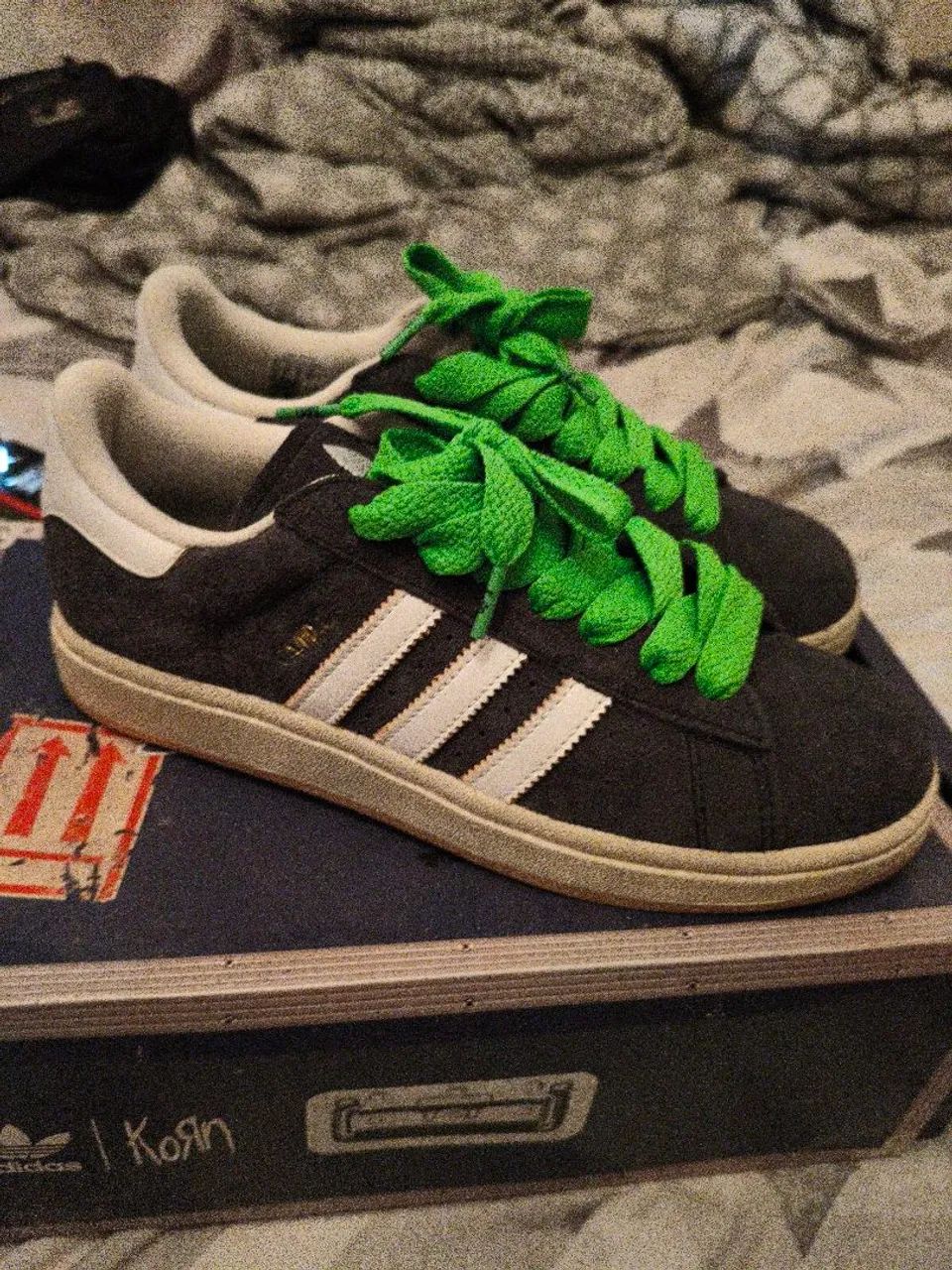 Tênis Adidas x Korn campus  - Foto 2
