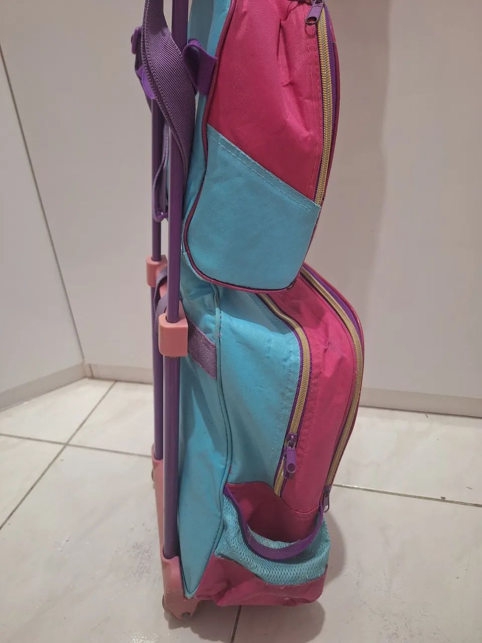 Mochila escolar de carrinho feminina - Foto 4