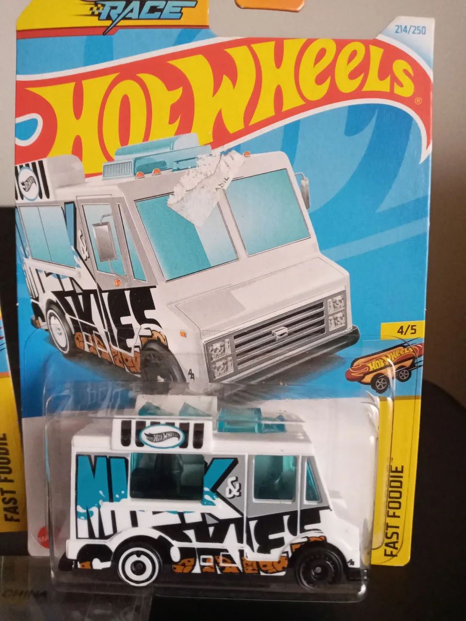 Pack miniatura hotwheels Quick bate 3 peças  - Foto 2