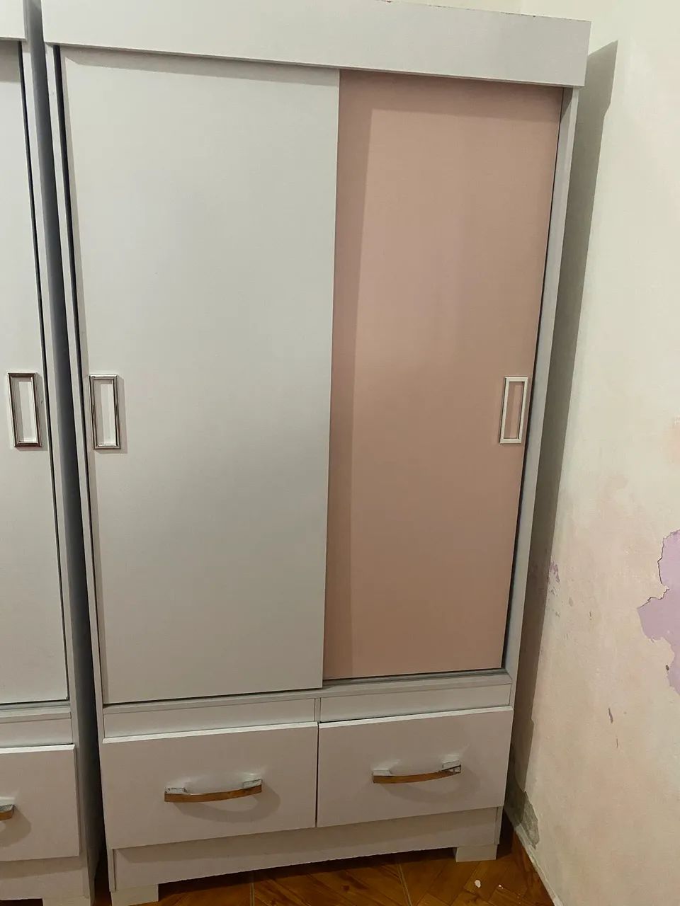 Vende-se guarda-roupa 