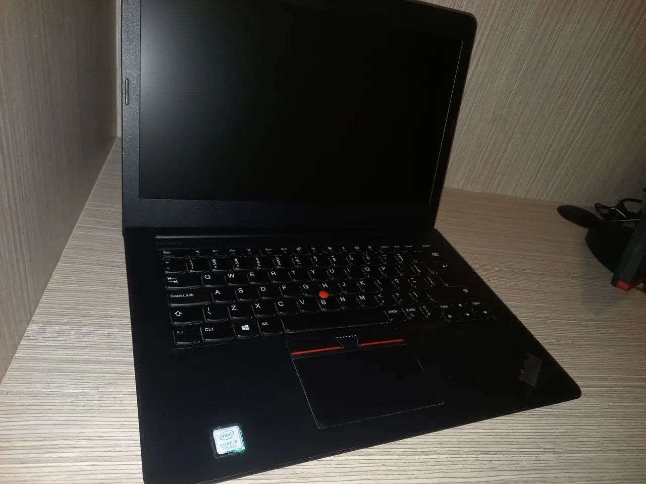 Notebook Lenovo Thinkpad E470 i5-7th SSD 256GB 8GB de RAM - Foto 3