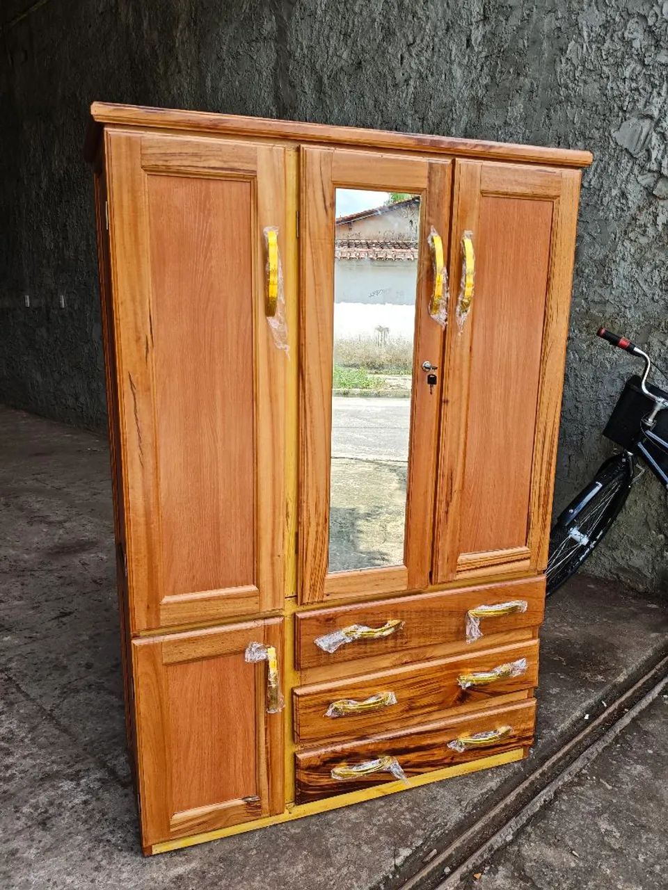 Guarda roupa de solteiro com espelho novo frete grátis  - Foto 2