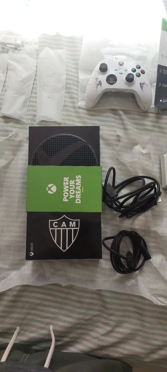 Xbox Series S 512GB + Acessórios - Estado de Novo - Único Dono - Contagem - Foto 5