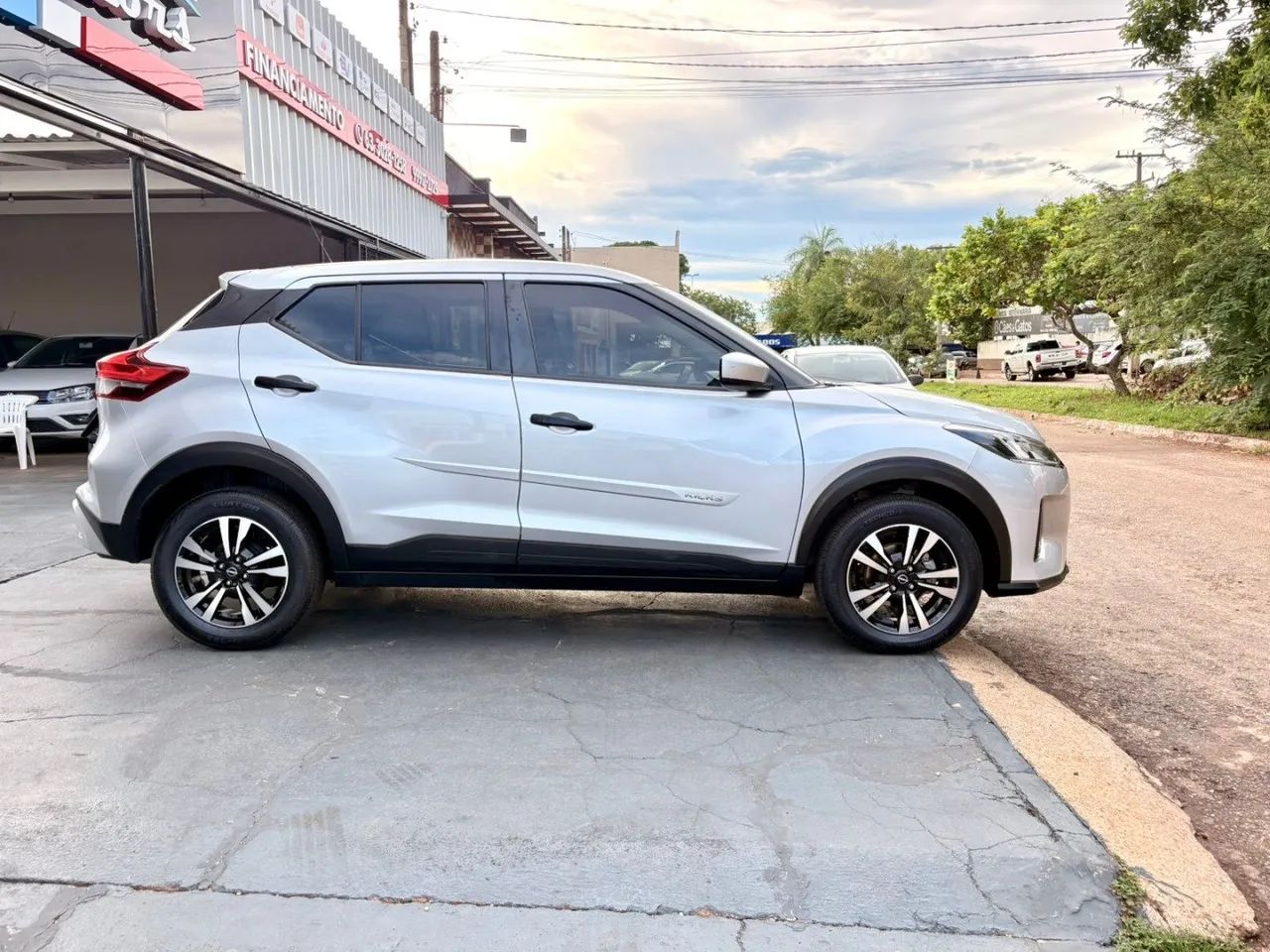 Nissan Kicks Active 1.6 16V Flex Aut. 2022 - Foto 3