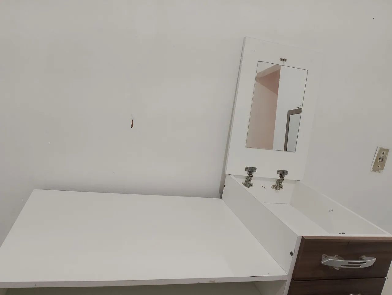 Cômoda de Quarto 4 Gavetas Marrom - Foto 3