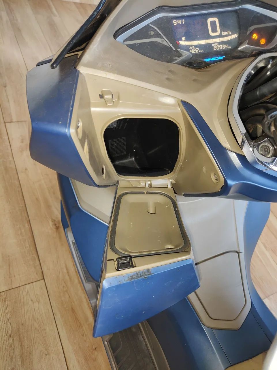 Honda PCX 160 DLX vendo ou troco por outro veículo ou gado. - Foto 4