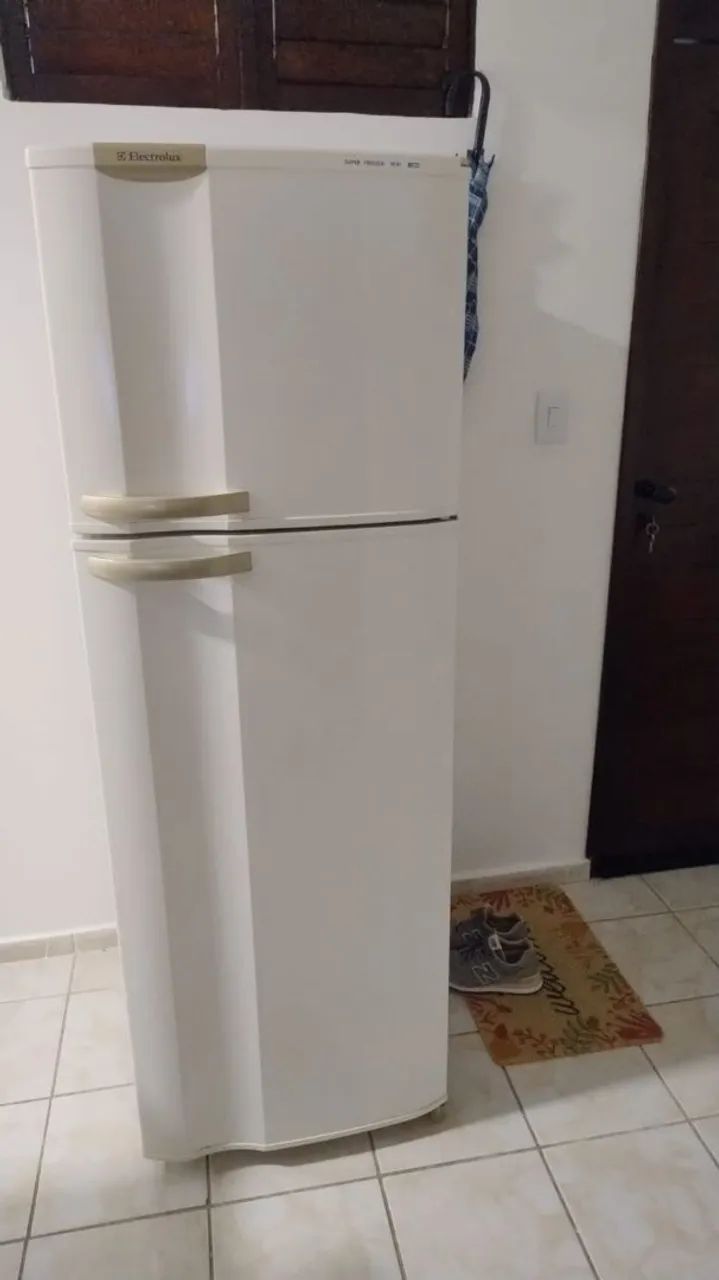Vendo Geladeira Eletrolux Duplex