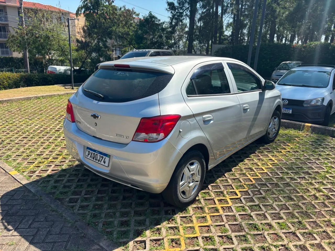 Chevrolet Onix ONIX HATCH LT 1.0 8V FLEXPOWER 5P MEC. 2016
