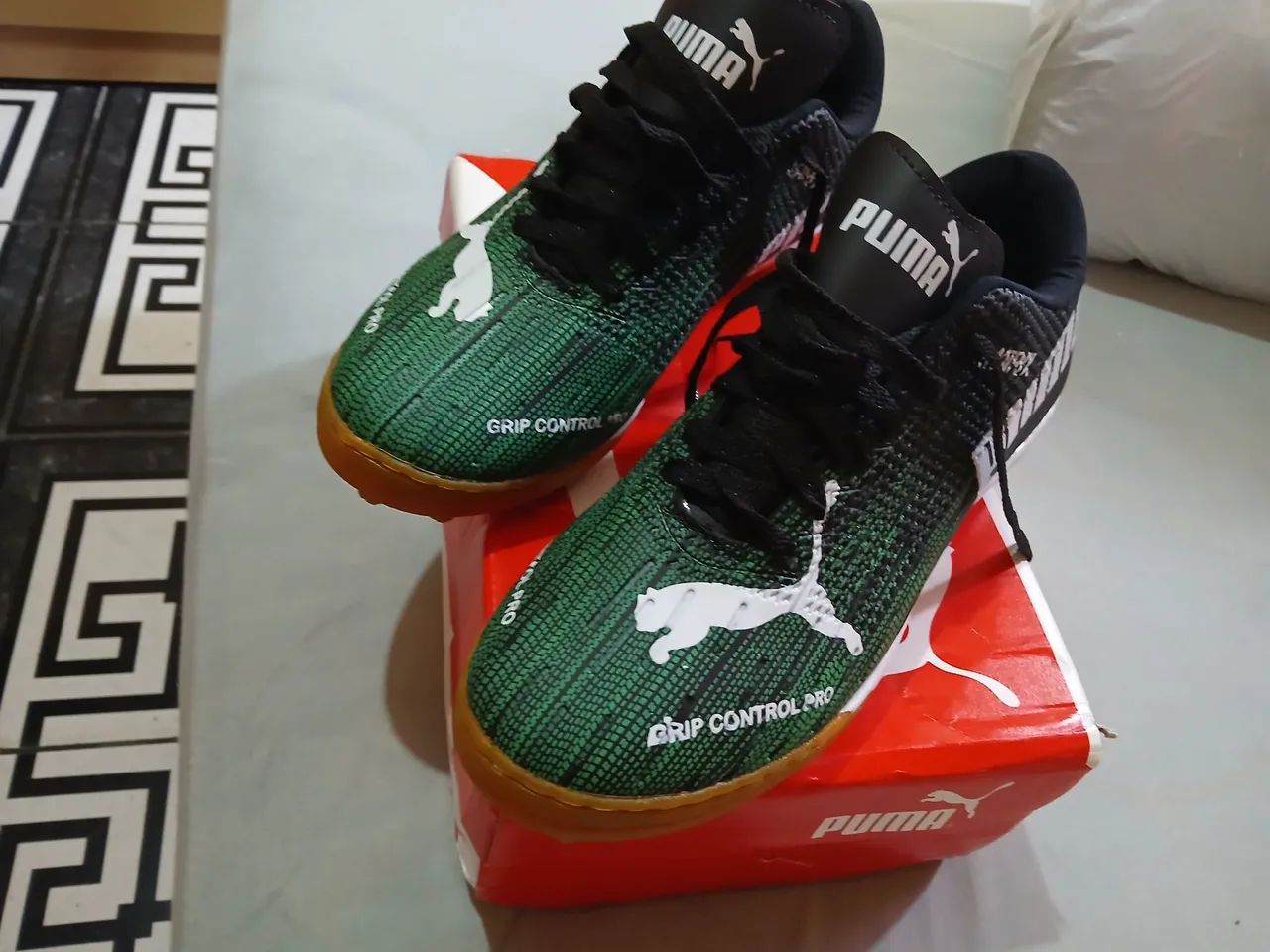 Tenis puma n 41 na caixa 
