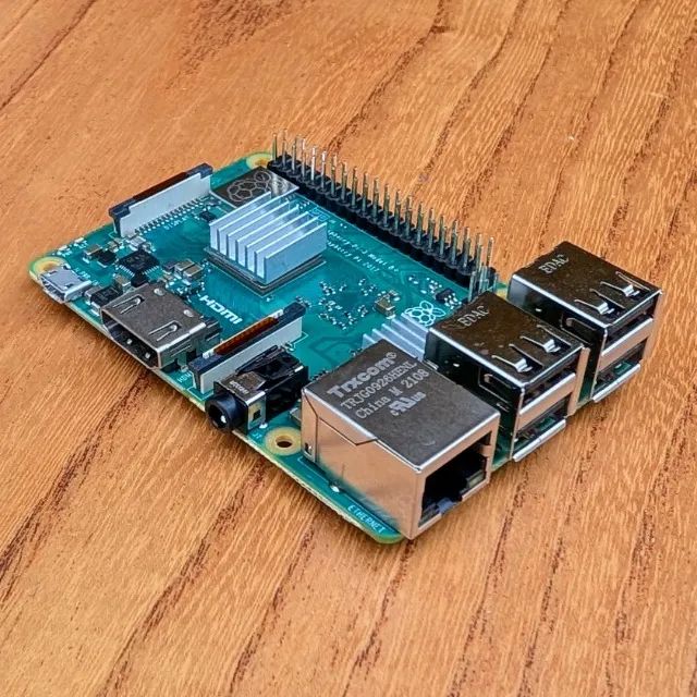 Raspberry Pi 3 B+ Com Dissipador, Case, Fonte E Cabo Hdmi - Foto 4