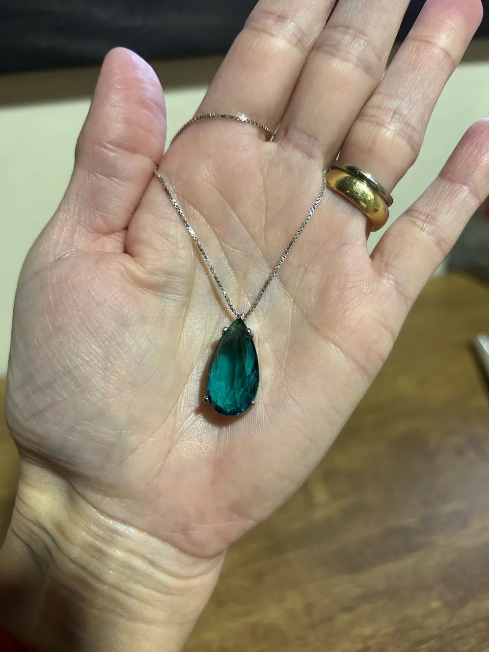 Colar de prata, com pedra verde - Foto 3