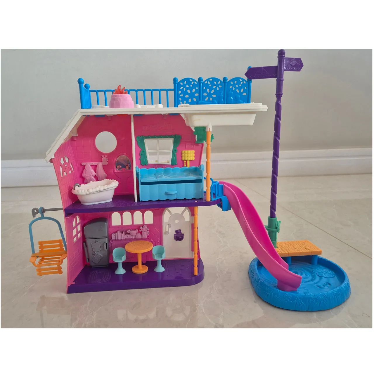 Casa do Lago da Polly Pocket - Matell