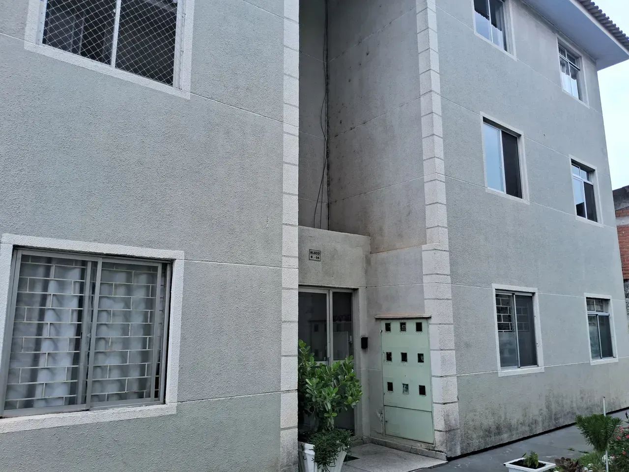 Apartamento 2 Quartos - Uberaba - Curitiba - PR - Foto 2