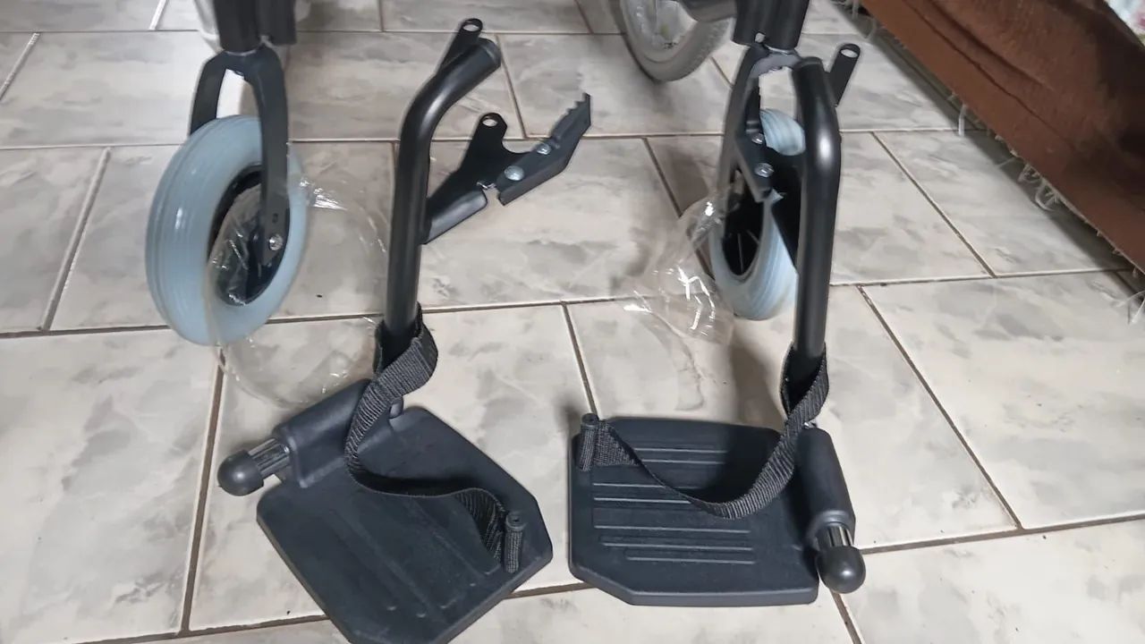 Cadeira de Rodas Standard 
