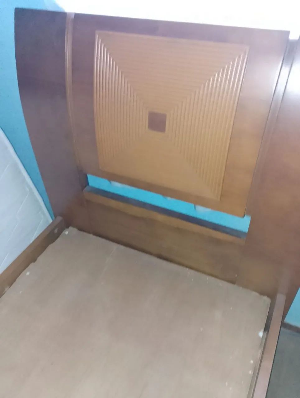 CAMA DE SOLTEIRO MADEIRA MACIÇA - ÓTIMO ESTADO - Foto 2