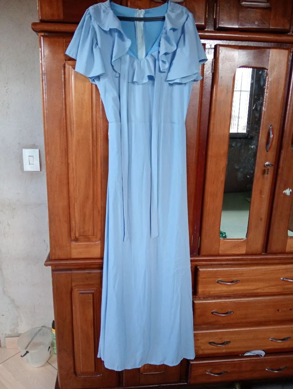 Lindo vestido azul claro 